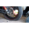 Kép 4/4 - Slime Defekt Gátló Motorkerékpárhoz 237ml