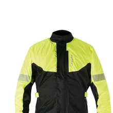 Esődzsekik, esőruhák